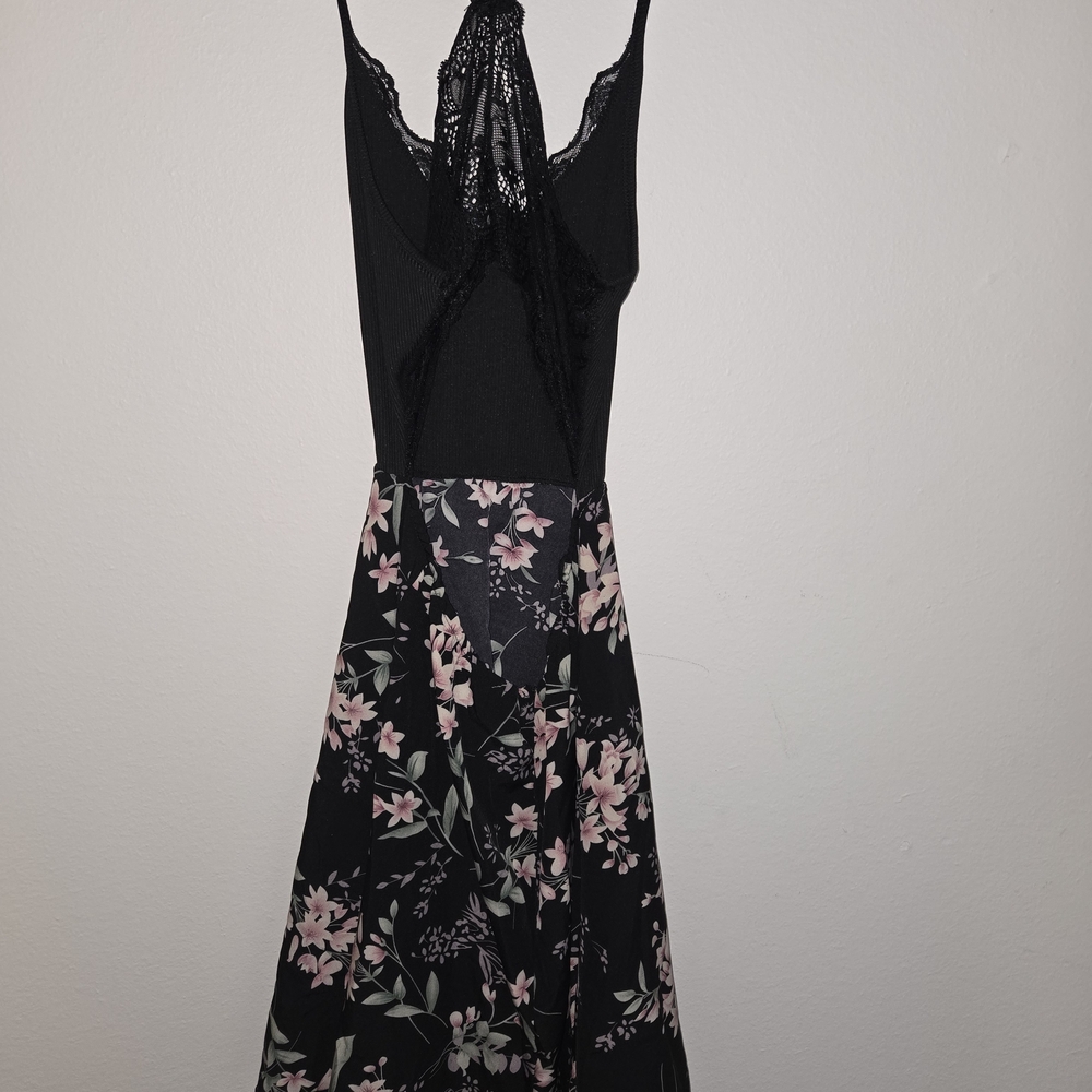 SHEIN Black and Pink Floral Backless Dress